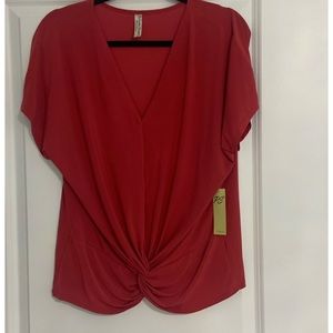 NWT PerSeption Concept Redish Vee Neck Short Sleeve Blouse Size L